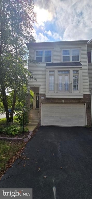 24704 Clock Tower Square - Photo 1