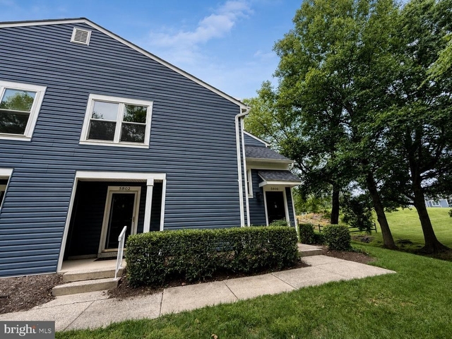5800 Orchard Hill Court - Photo 1