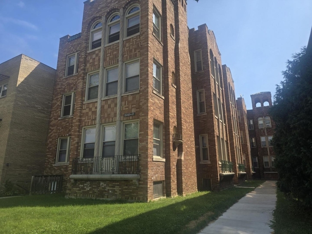 10445 S Hale Avenue - Photo 1
