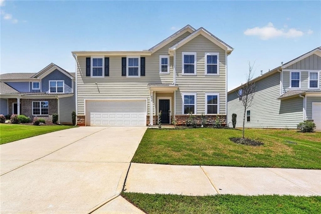 616 Blue Ash Court - Photo 1