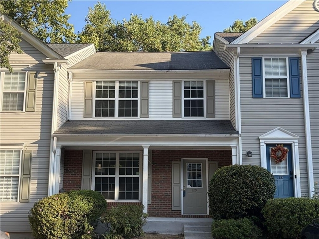 9155 Nesbit Ferry Road - Photo 1