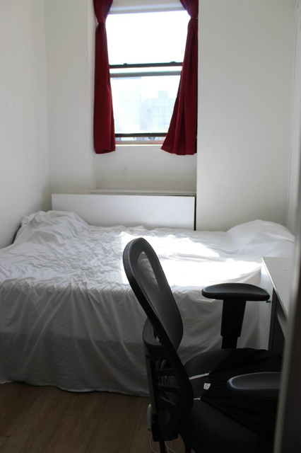 West 34th Street - Photo 1