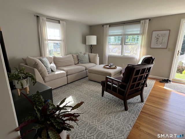 13 Boxwood Lane - Photo 1