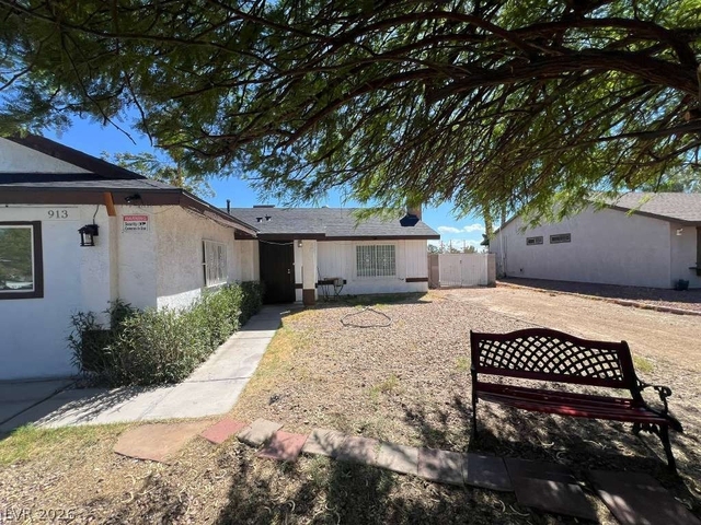 913 Shadow Mountain Place - Photo 1