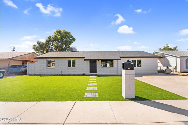 3545 E Friess Drive - Photo 1