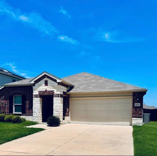 1709 Trace Drive - Photo 1
