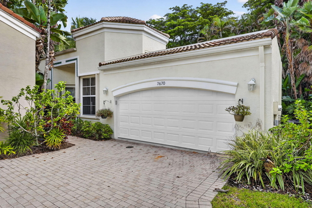 7670 Jasmine Court - Photo 1
