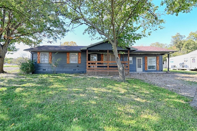 4574 County Road 895 - Photo 1