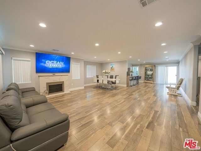 7001 Mammoth Avenue - Photo 1