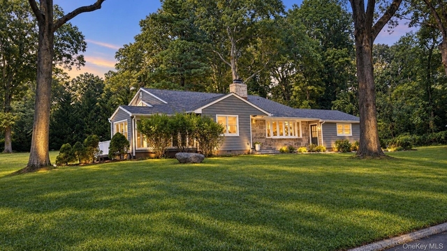 19 Bunkerhill Drive - Photo 1