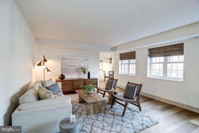 1336 N Ode Street - Photo 1
