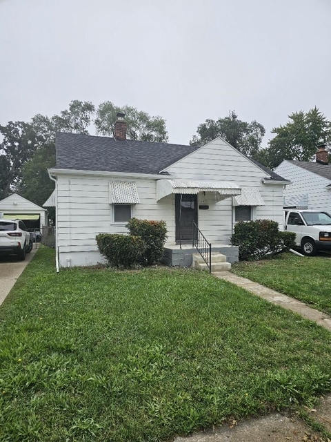 18573 Mccormick Street - Photo 1