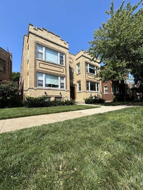 3708 N Whipple Street - Photo 1