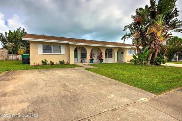 523 Ronnie Drive - Photo 1