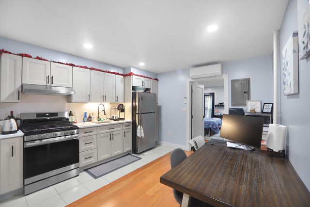 518 Lafayette Avenue - Photo 1