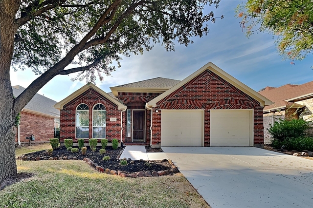 3116 Fox Hollow Drive - Photo 1