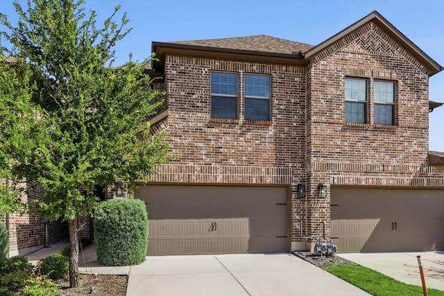 519 Sequoia Street - Photo 1