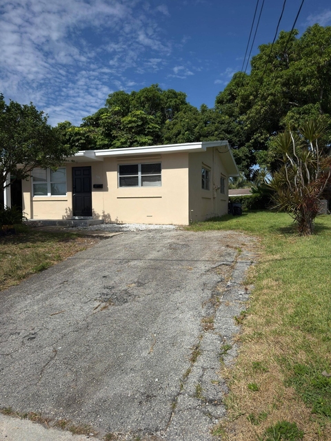 307 Northlake Drive - Photo 1