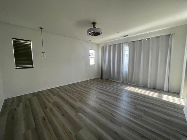 1079 Calle Deceo - Photo 1