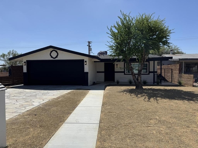66685 Granada Avenue - Photo 1