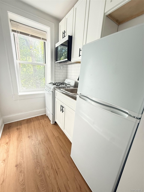 98 Harding Avenue - Photo 1