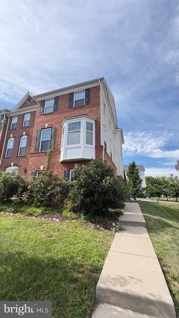 43196 Whelplehill Terrace - Photo 1