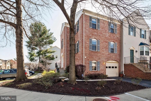 401 Suffield Drive - Photo 1
