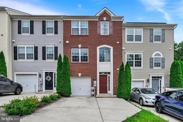 713 English Ivy Way - Photo 1