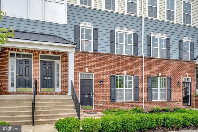1092 Worth Lane - Photo 1