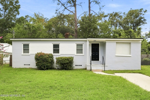 6132 Ardisia Road - Photo 1