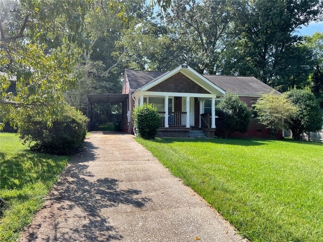 2511 E Tupelo Street Se - Photo 1