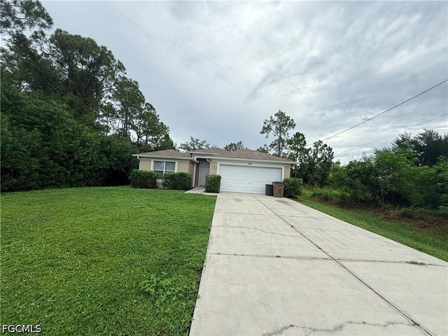 460 Windermere Drive - Photo 1