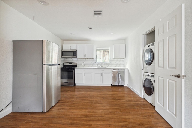 4210 Delhi Street - Photo 1