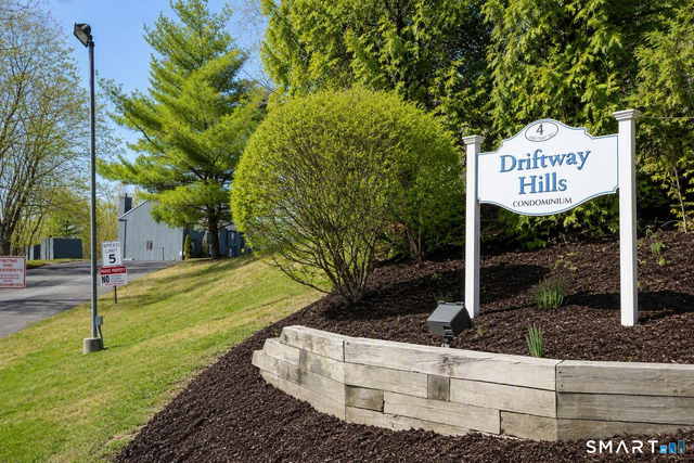 8 Driftway Road - Photo 1