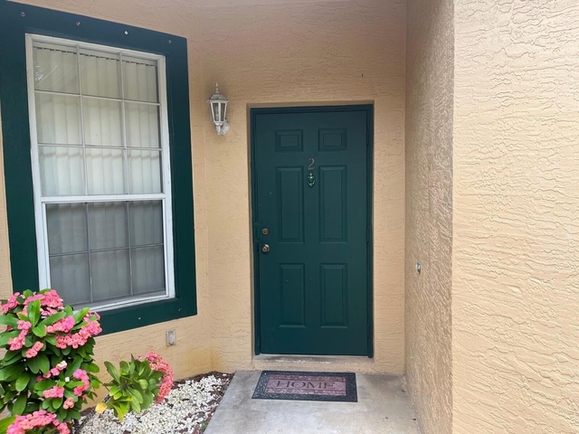 3166 Via Poinciana - Photo 1