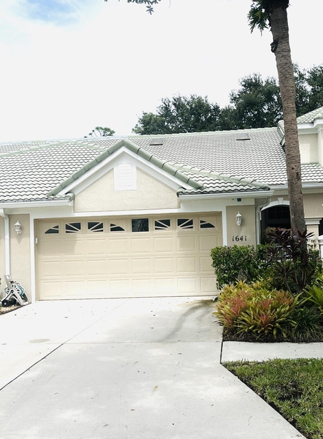 1641 Sw Harbour Isles Circle - Photo 1