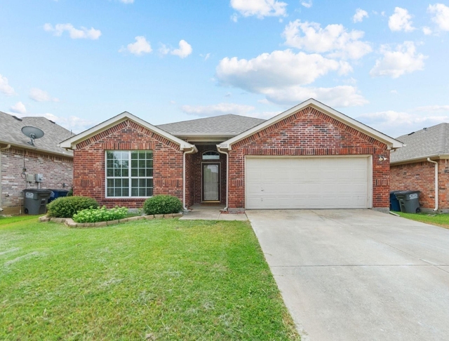 2032 Sunny Side Drive - Photo 1