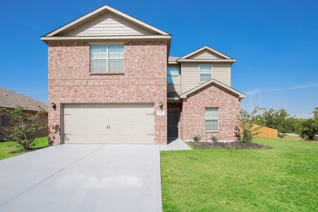 112 Barbwire Way - Photo 1