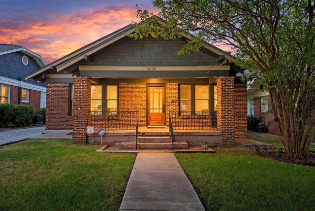 2305 W Rosedale Street S - Photo 1