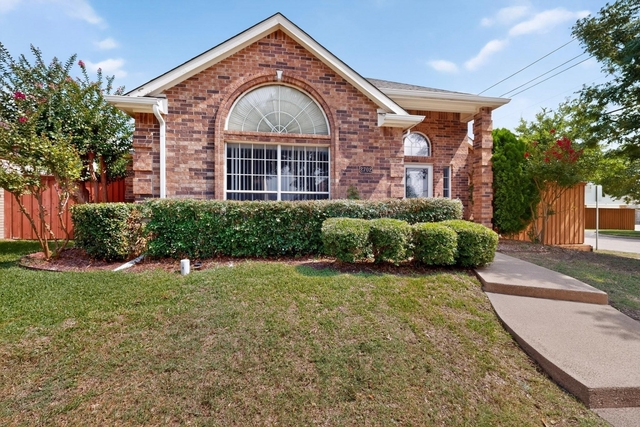 2702 Garden Springs Drive - Photo 1