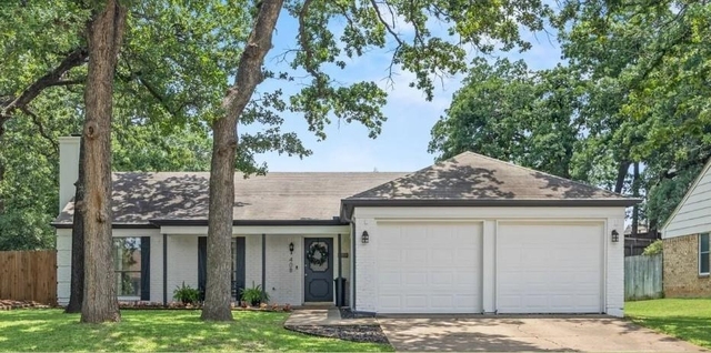 408 Thorn Wood Drive - Photo 1