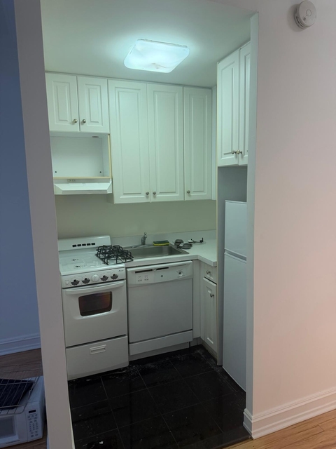 East 46th Street - Photo 1