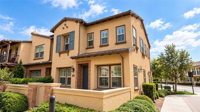 371 Adalina - Photo 1