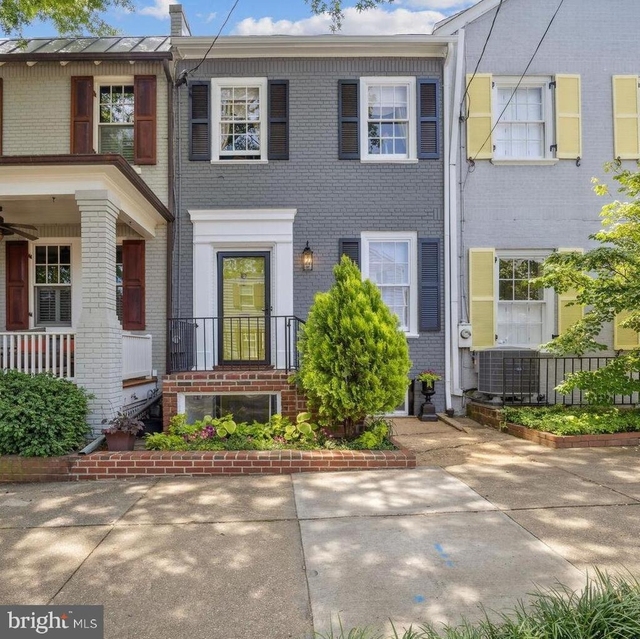 428 Wolfe Street - Photo 1