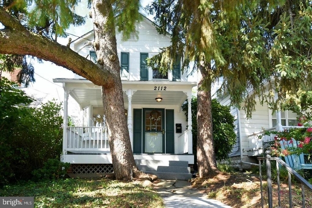 2112 N Edison Street N - Photo 1