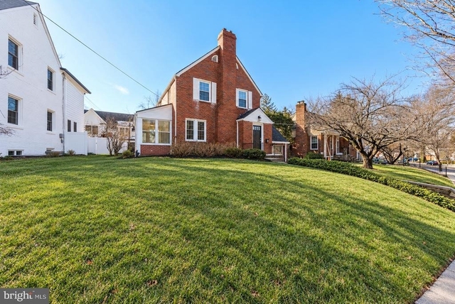 4816 Leland Street - Photo 1