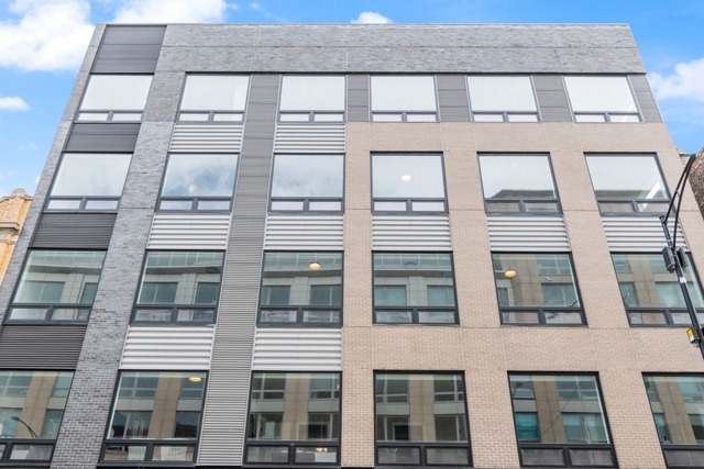 3217 N Clark Street - Photo 1