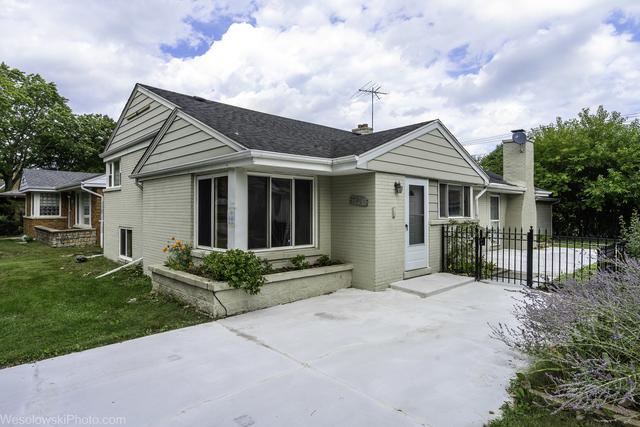 7261 N East Prairie Road - Photo 1