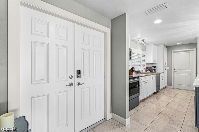 5129 York Court - Photo 1