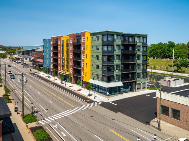 409 Elm - Photo 1